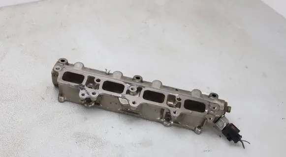 Volkswagen PASSAT B7 Intake manifold GK284AHB 03C906051H