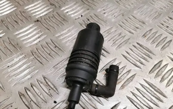 Audi A6 S6 C4 4A Windscreen/windshield washer pump 4A0955651