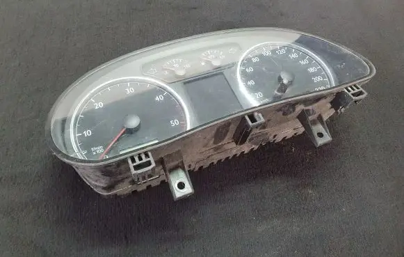 Volkswagen Polo IV 9N3 Speedometer (instrument cluster) 6Q0920821E 110080125