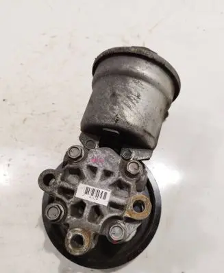 Toyota Avensis T250 Power steering pump