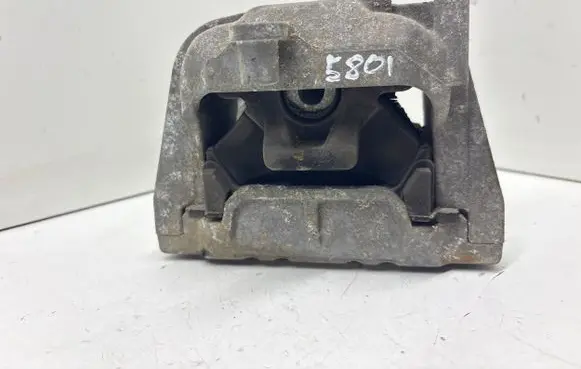 Volkswagen Golf V Engine mount bracket 1K0199262