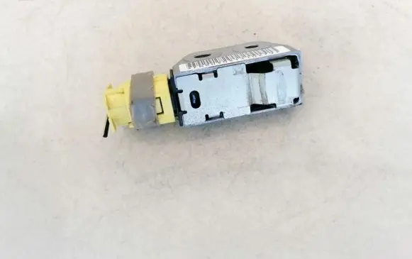 Renault Laguna I Airbag deployment crash/impact sensor