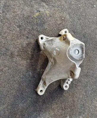 BMW 3 G20 G21 Engine mounting bracket 6876202 21038310