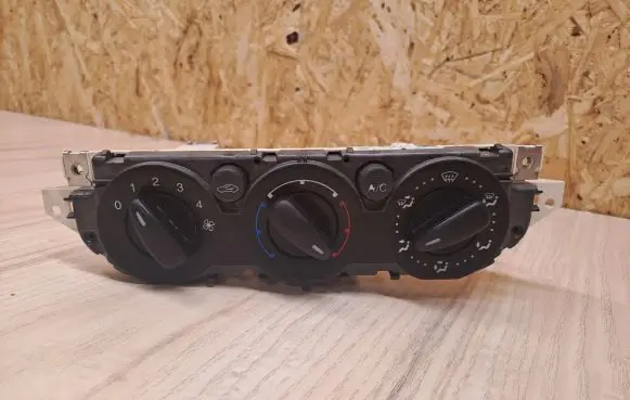 Ford Focus Climate control unit 3M5T19980AD 69607320