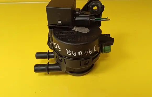 Jaguar S-Type Valve vacuum XW4E9C915AB