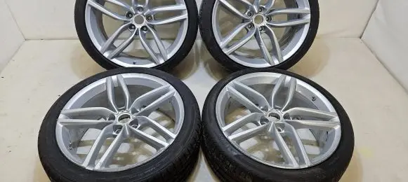 Aston Martin DB11 R20 alloy rim 