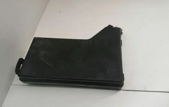 Nissan Qashqai+2 Fuse box cover 319136438 24382JD00B