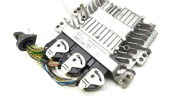 Ford Focus Engine control unit/module ECU 8M51-12A650-AYB