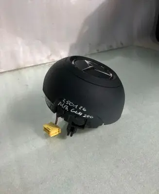 Mercedes-Benz GLA H247 Steering wheel airbag A0008609202