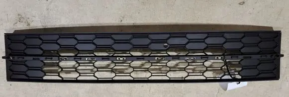 Skoda Octavia Mk3 (5E) Front bumper upper radiator grill 5E0853653A