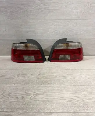 BMW 5 E39 Rear/tail lights set 6902527 6902528