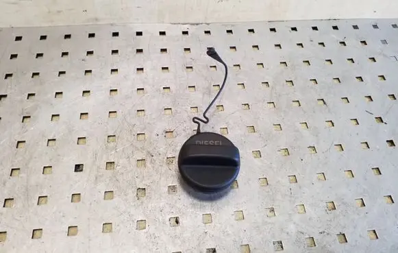 Toyota Avensis T270 Fuel tank filler cap 