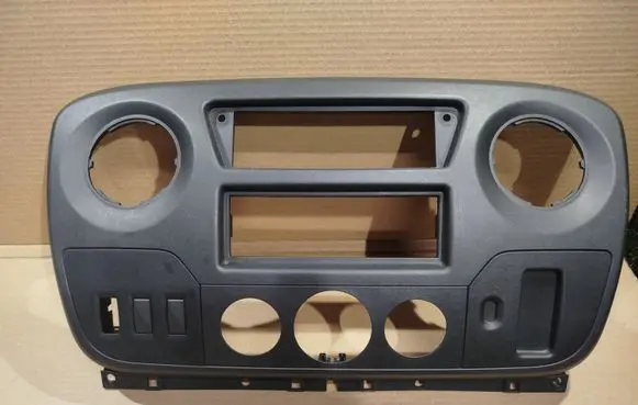 Renault Master III Dashboard center trim panel 682600025R
