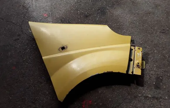 Renault Trafic II (X83) Fender