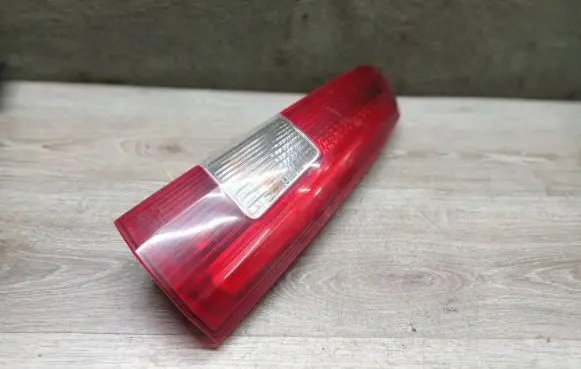 Volvo V70 Rear/tail lights 9154494