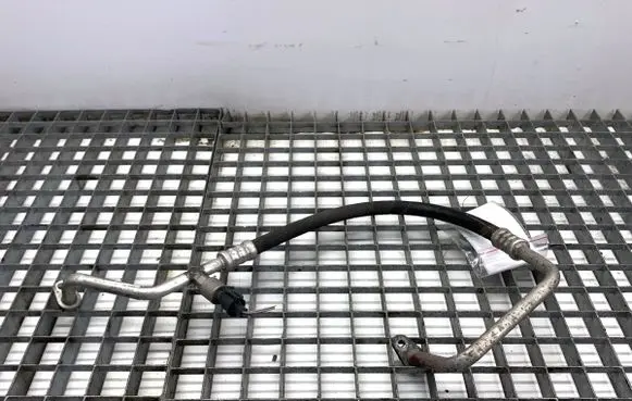 Renault Twingo II Air conditioning (A/C) pipe/hose 8200456584B