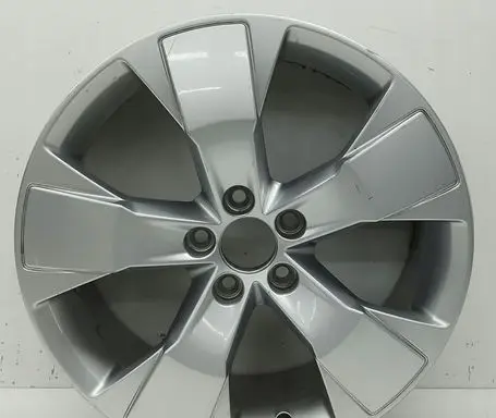 R18 alloy rim
