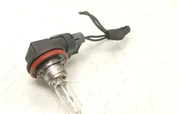 Volvo XC60 Headlight/headlamp bulb 64213D0T