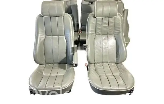 Seat set