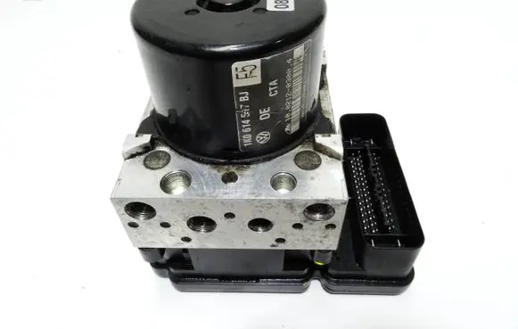 Audi A3 S3 8P ABS Pump 1K0614517BJ 1K0907379AN 10061930671