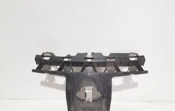 Renault Megane II Front bumper mounting bracket 8200113652