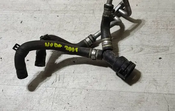 Peugeot 2008 I Engine coolant pipe/hose 980250188A