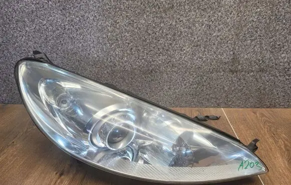 Peugeot 308 Headlight/headlamp