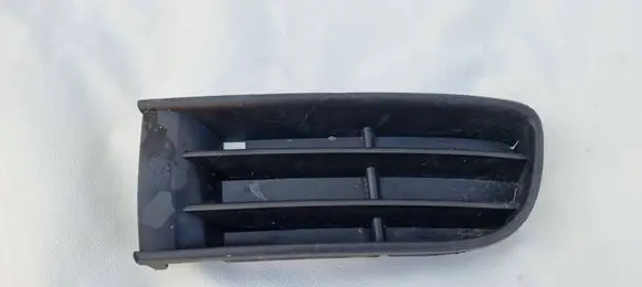 Volkswagen Cross Polo Front bumper lower grill 6Q0853665