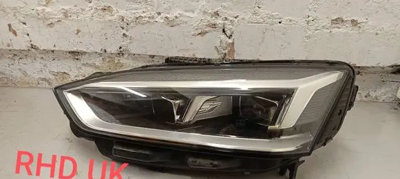 Audi A5 Headlight/headlamp 8W6941033E
