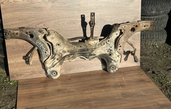 Volkswagen New Beetle Front subframe