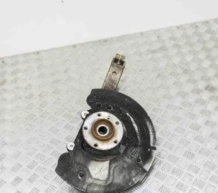 BMW X5 F15 Front wheel hub 6773784