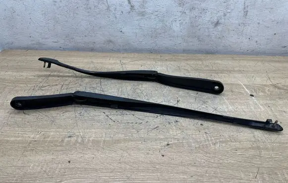 BMW 7 F01 F02 F03 F04 Windshield/front glass wiper blade 7182594
