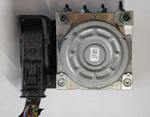 Mini Cooper Countryman F60 ABS Pump 6893712 6893711