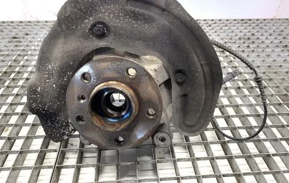 BMW 2 F45 Front wheel hub spindle knuckle