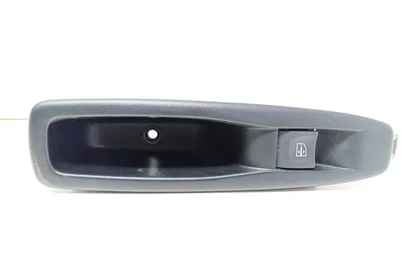 Renault Captur Electric window control switch 829614619R