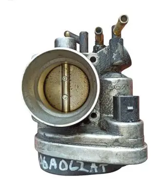 Volkswagen Touran I Throttle valve 06A133062AT