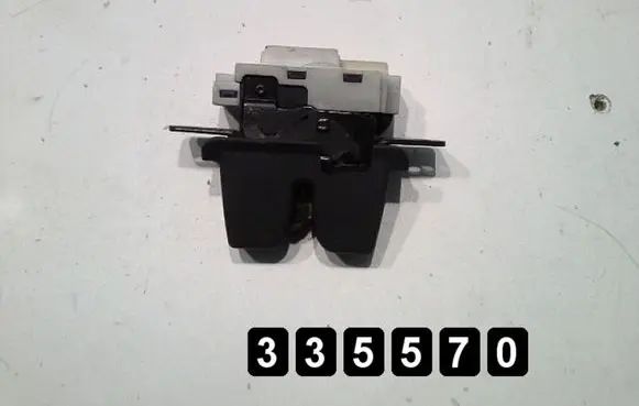 Renault Megane II Front door lock 