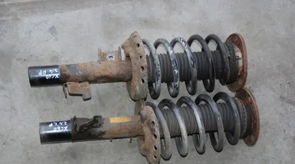 Volvo XC60 Front shock absorber with coil spring 163KM