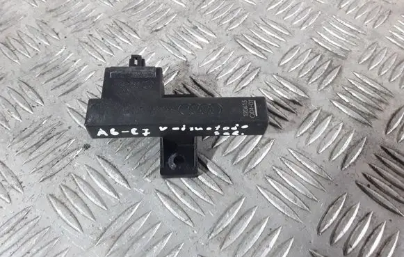 Audi A6 S6 C7 4G Keyless (KESSY) go control unit/module 8K0907247