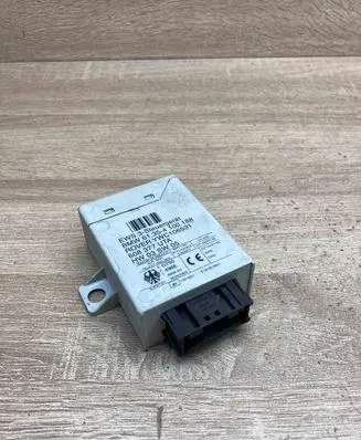 BMW 5 E39 Immobilizer control unit/module 4100188 608377UTA