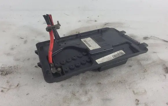 Battery box tray