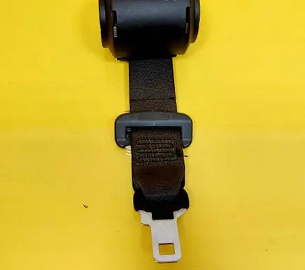 Renault Laguna II Middle seatbelt (rear) A003549