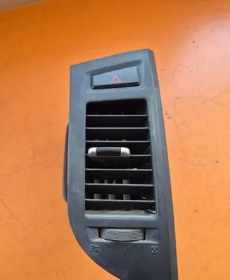 Mitsubishi Pajero Dash center air vent grill 8030A087 8030A069 8030A034