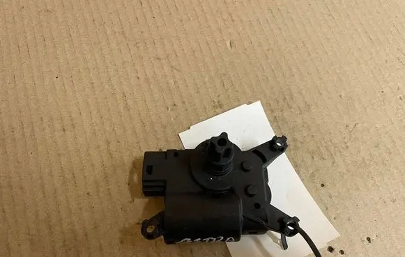 Opel Astra H Air flap motor/actuator 52406339R02 3093691 260404