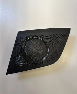 Side speaker trim/cover