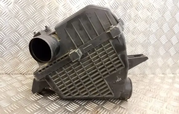 Honda FR-V Air filter box