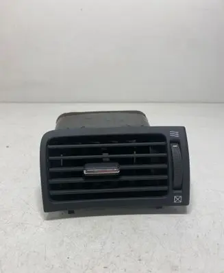 Toyota Avensis T250 Dashboard side air vent grill/cover trim
