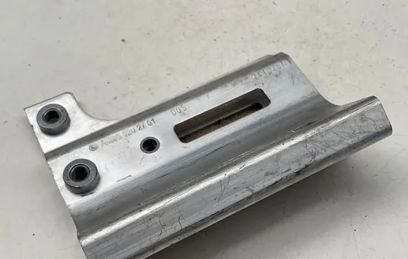 Mercedes-Benz GLB X247 Rear glass lock/latch Q924 A2066202701