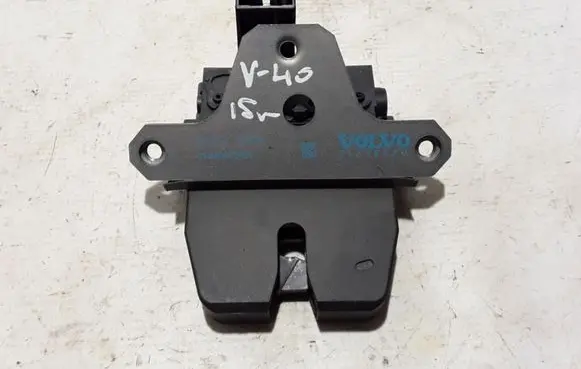 Volvo V40 Loading door lock 31335870