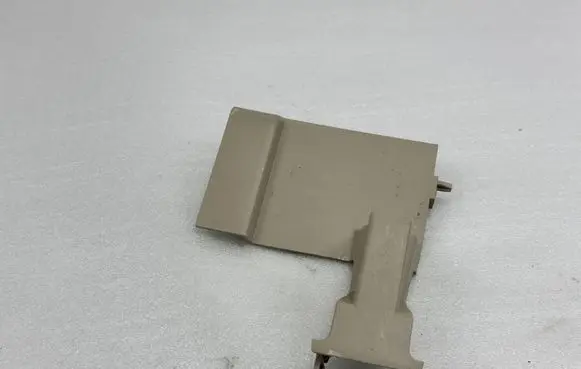 Audi Q7 4M Rear seat rail trim cover 4M0883690C 4M0883690